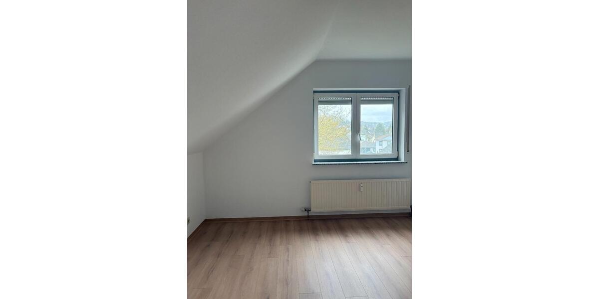 Dachgeschoßwohnung Herrstein - 3 Zimmer, 74 m&sup2;, 370&euro; | Angebot:26561351