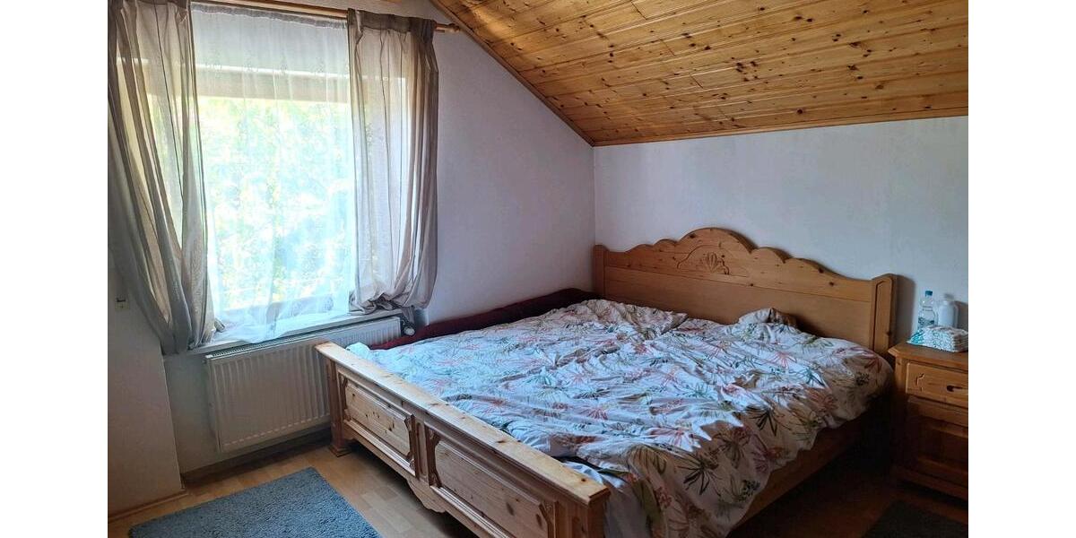 Etagenwohnung Gottfrieding - 3 Zimmer, 100 m&sup2;, 1.200&euro; | Angebot:26690725