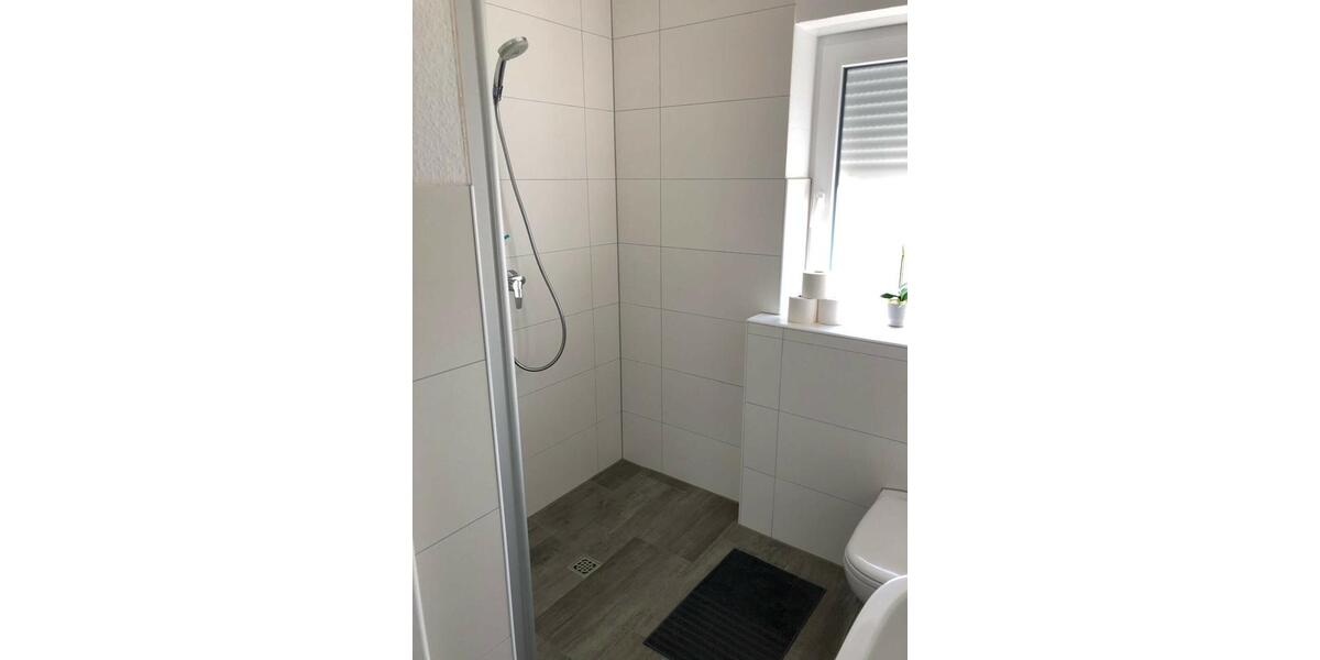 Wohnen auf Zeit Hude (Oldenburg) - 18 Zimmer, 400 m&sup2;, 20&euro; | Angebot:12327183