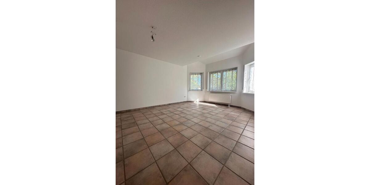 Erdgeschoßwohnung Gundersheim - 2 Zimmer, 92 m&sup2;, 1.000&euro; | Angebot:26459293