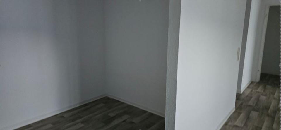 Etagenwohnung Zella-Mehlis Mehlis - 1 Zimmer, 46 m&sup2;, 328&euro; | Angebot:24703460