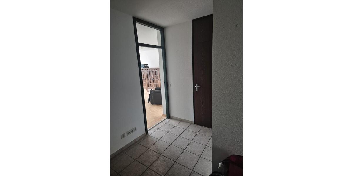 Etagenwohnung Solingen Ohligs - 2 Zimmer, 69 m&sup2;, 600&euro; | Angebot:26648926
