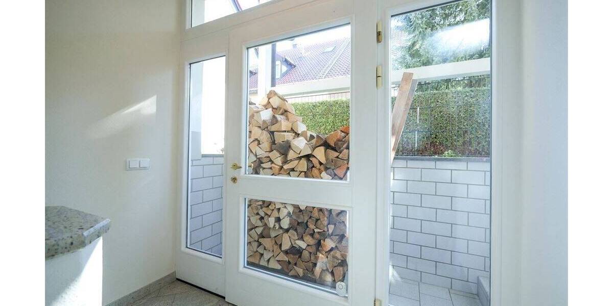 Einfamilienhaus Mammendorf - 9 Zimmer, 272 m&sup2;, 3.490&euro; | Angebot:23964807