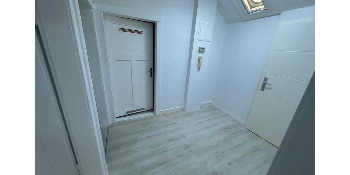 Dachgeschoßwohnung Friedrichsdorf - 2 Zimmer, 55 m&sup2;, 1.040&euro; | Angebot:26656472