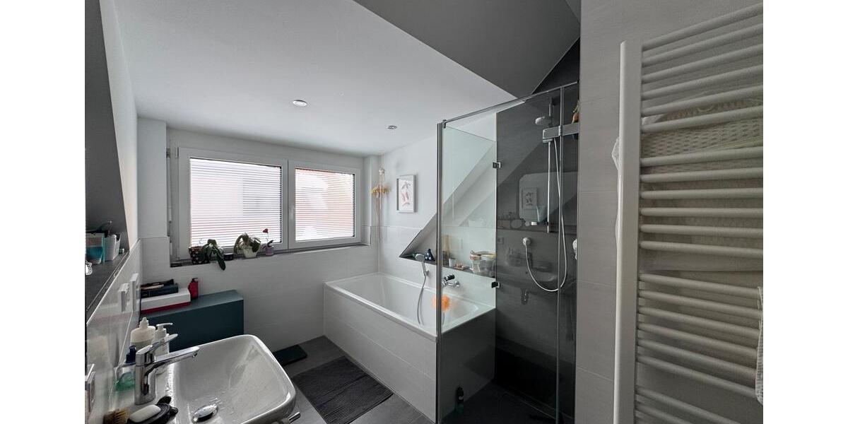 Einfamilienhaus Erlangen Alterlangen - 3 Zimmer, 92 m&sup2;, 1.500&euro; | Angebot:25174939