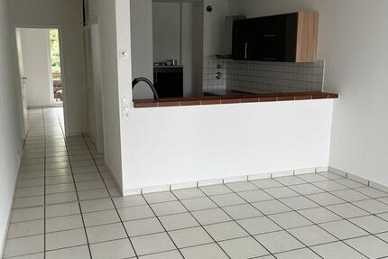 3 Zi. Wohnung, EBk, 3 Balkone uvm. in Erftstadt Niederberg
