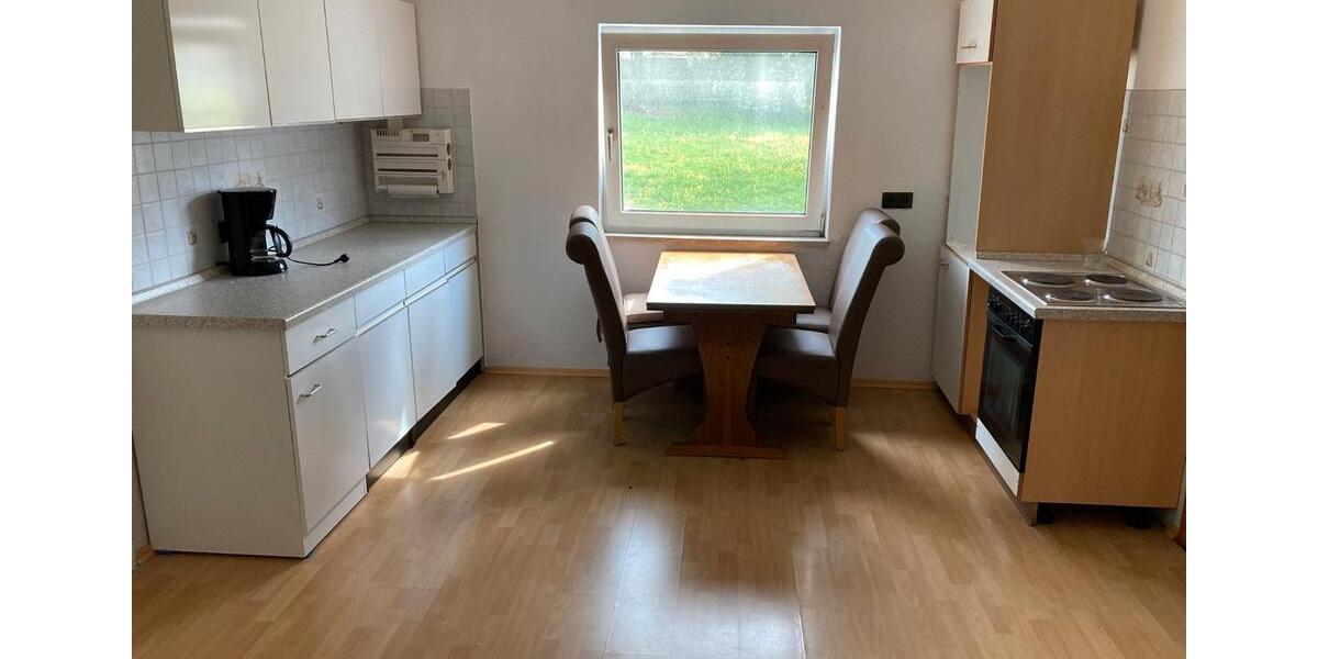 Dachgeschoßwohnung Tettau - 2 Zimmer, 53 m&sup2;, 350&euro; | Angebot:26464302