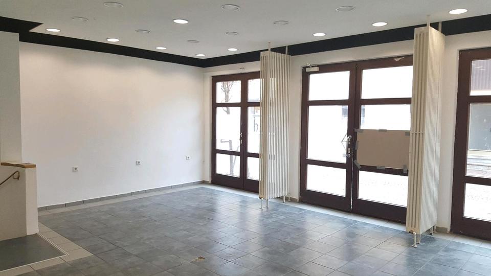 Gewerbeobjekt Neumarkt in der Oberpfalz Altenhof - 690&euro; | Angebot:24804847
