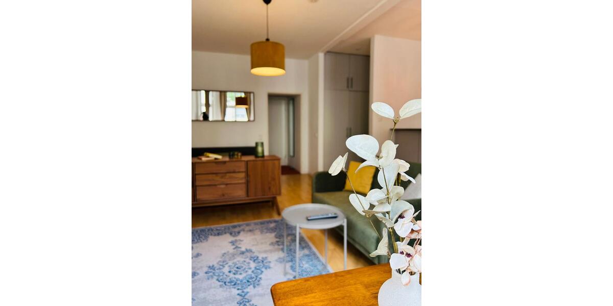 Wohnen auf Zeit Düsseldorf Oberbilk - 1 Zimmer, 42 m&sup2;, 1.250&euro; | Angebot:24477381