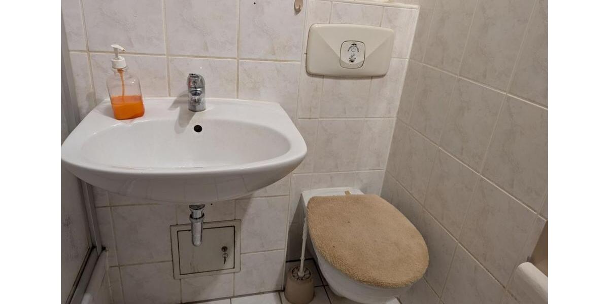 1-ZiKB mit verglastem Balkon in guter und ruhiger Wohnlage 1 zimmer