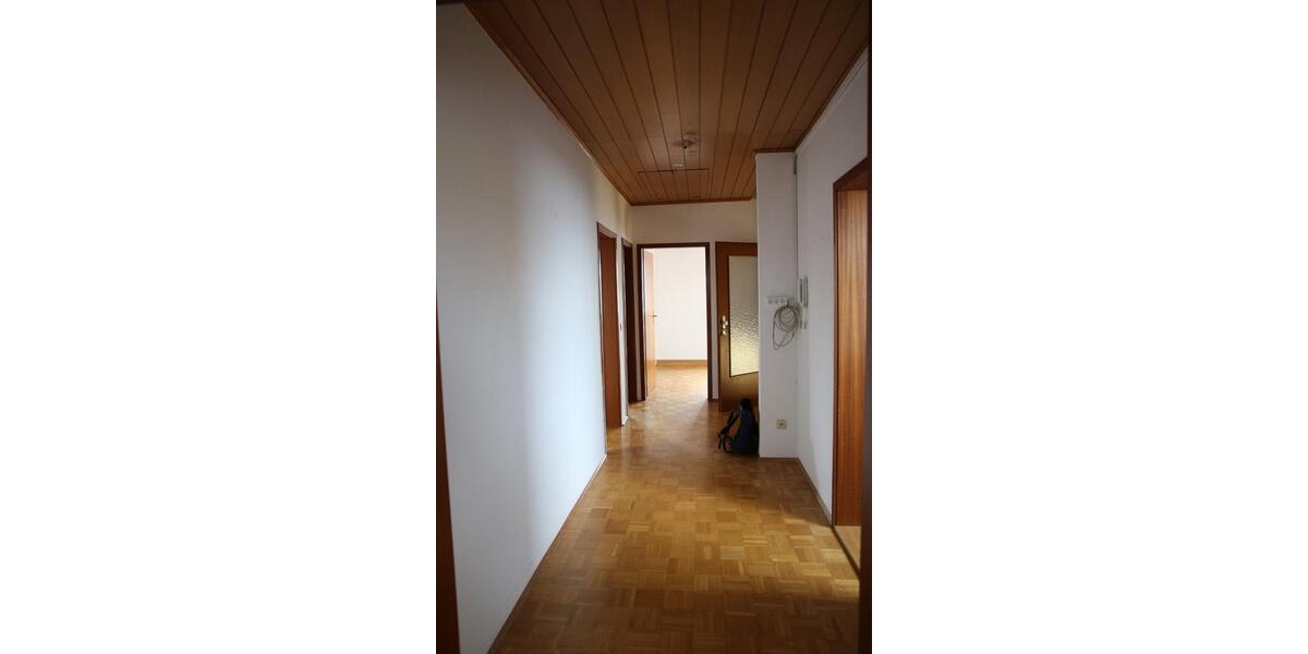 Dachgeschoßwohnung Griesheim - 4 Zimmer, 73 m&sup2;, 890&euro; | Angebot:25245090