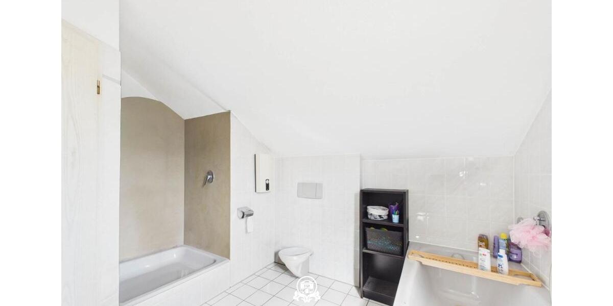 Dachgeschoßwohnung Bad Neuenahr-Ahrweiler Ahrweiler - 3 Zimmer, 104 m&sup2;, 900&euro; | Angebot:26563080