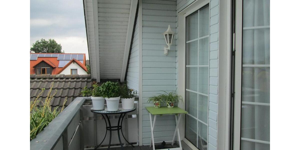 Dachgeschoßwohnung Adelsdorf - 2 Zimmer, 63 m&sup2;, 980&euro; | Angebot:25844281