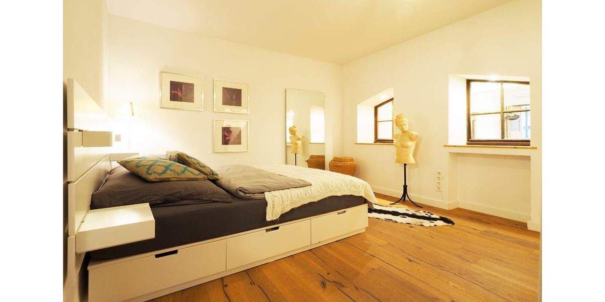 Etagenwohnung Saarbrücken St Johann - 2 Zimmer, 74 m&sup2;, 900&euro; | Angebot:25819891