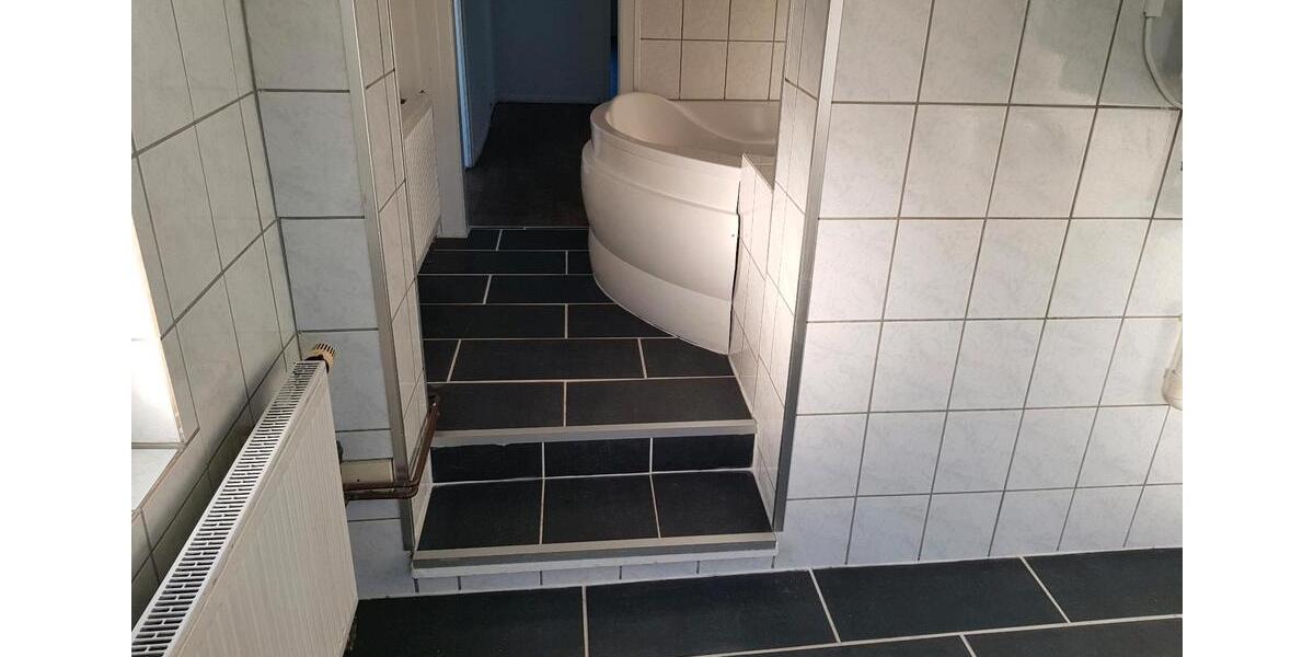 Etagenwohnung Weitramsdorf - 5 Zimmer, 99 m&sup2;, 900&euro; | Angebot:25539691