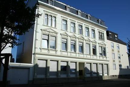 ***Denkmalgeschützter ALTBAU, gemütliche Wohnung***