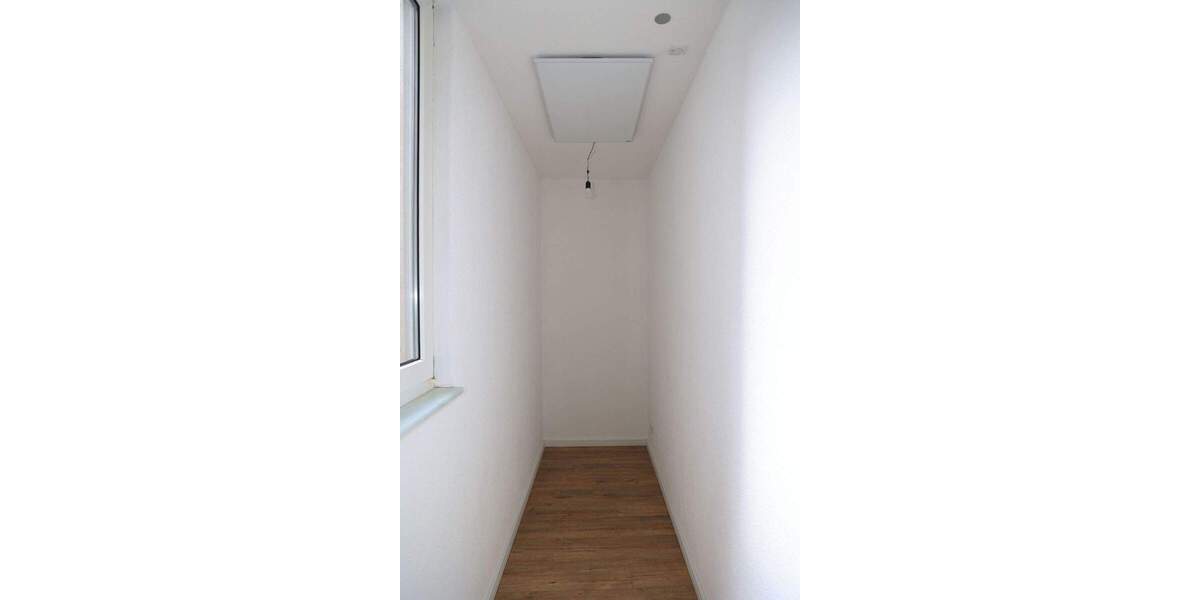 Etagenwohnung Duisburg Hochfeld - 1 Zimmer, 38 m&sup2;, 300&euro; | Angebot:25663836