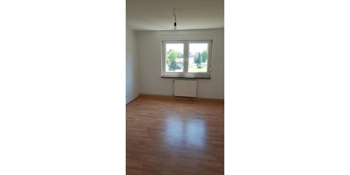 Etagenwohnung Dermbach - 3 Zimmer, 69 m&sup2;, 430&euro; | Angebot:25539490