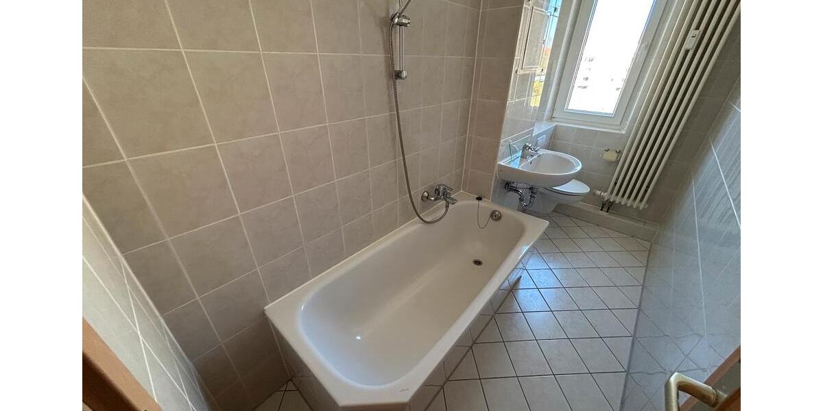 Etagenwohnung Aschersleben - 2 Zimmer, 51 m&sup2;, 295&euro; | Angebot:26279319