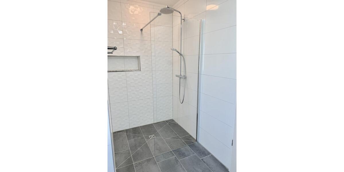 LEIDER SCHON VERMIETET - Hochwertige, moderne 3ZKB-Wohnung, Balkon, Einbauküche,Tiefgaragenstellplatz in Tawern, ideal für LUX-Pendler 3 zimmer