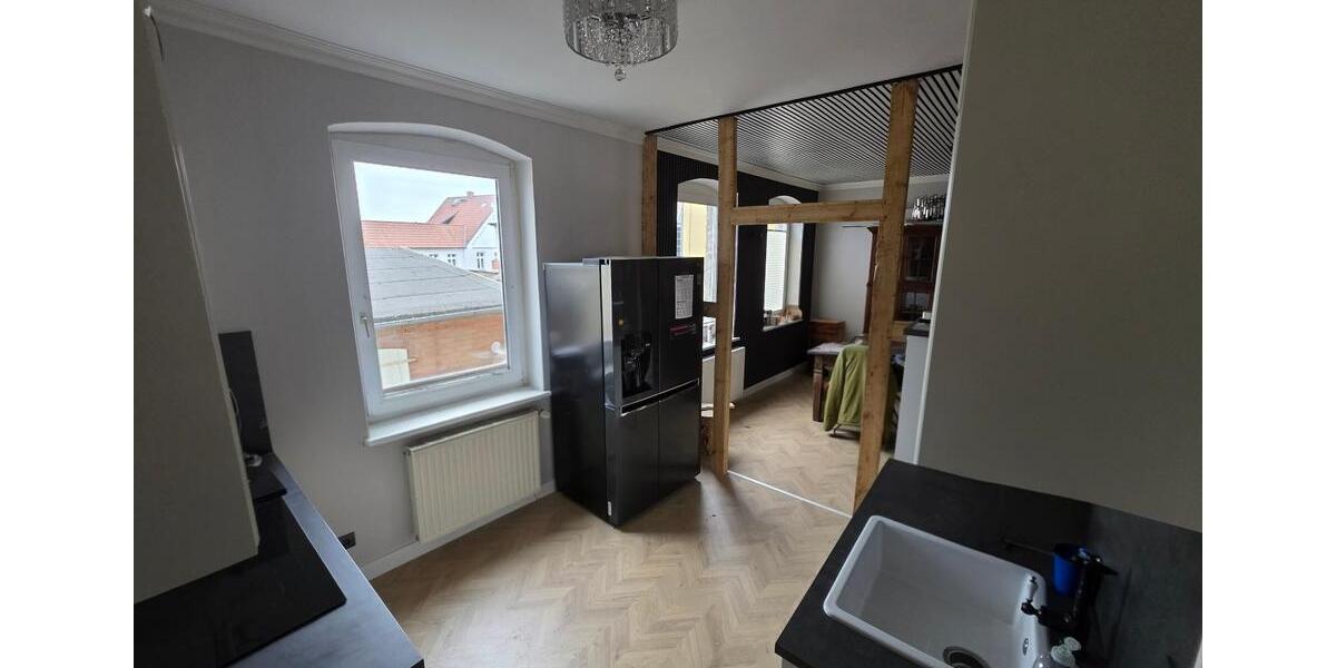 Etagenwohnung Laage - 6 Zimmer, 100 m&sup2;, 1.690&euro; | Angebot:26636289