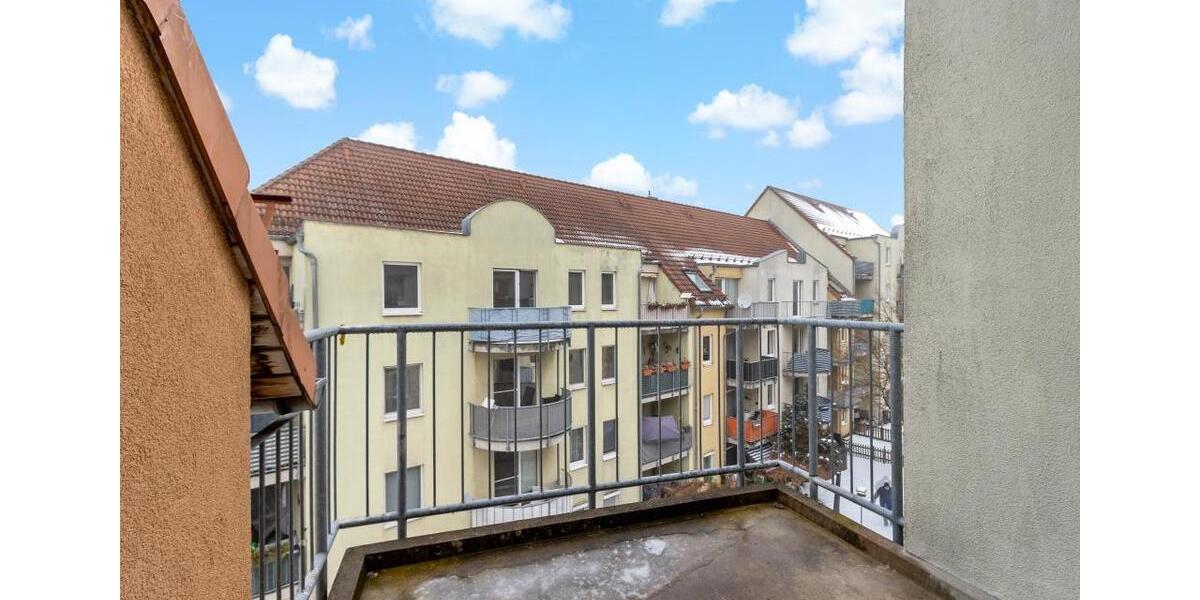 Etagenwohnung Weißenfels - 3 Zimmer, 63 m&sup2;, 346&euro; | Angebot:25854357