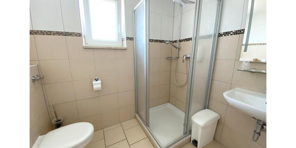 Wohnen auf Zeit Wackersdorf - 3 Zimmer, 16 m&sup2;, 70&euro; | Angebot:20314977