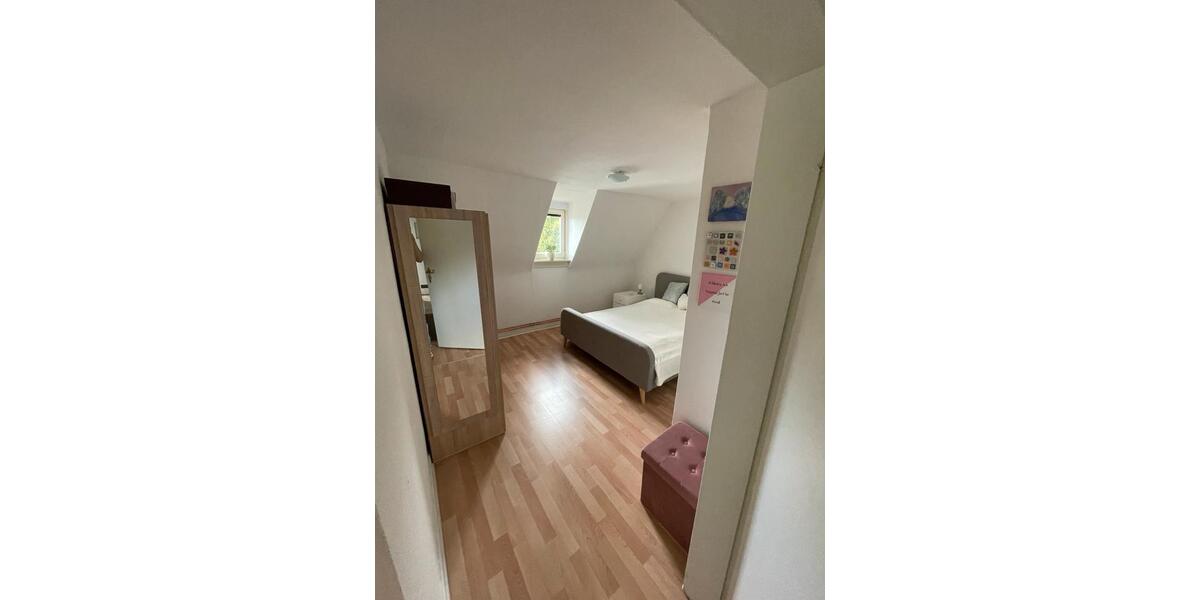 Dachgeschoßwohnung Bad Arolsen - 2 Zimmer, 70 m&sup2;, 550&euro; | Angebot:26618324