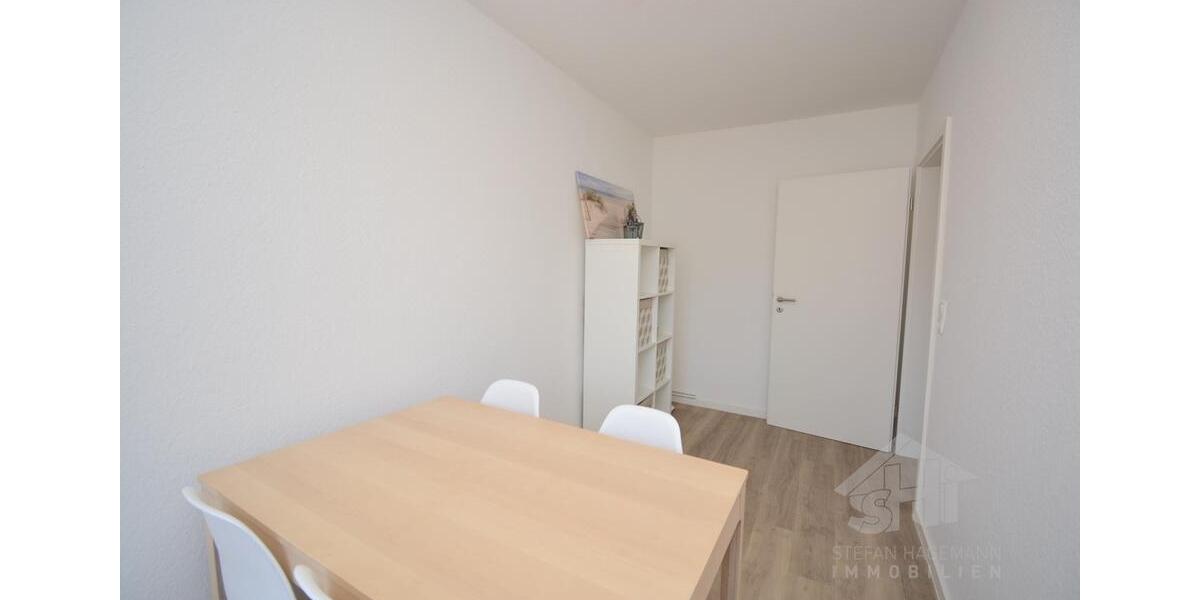 WG Zimmer in Elmshorn in 2 er WG mit W-LAN STUDENTEN BUTZEN ab 01.07.2026 frei 1 zimmer