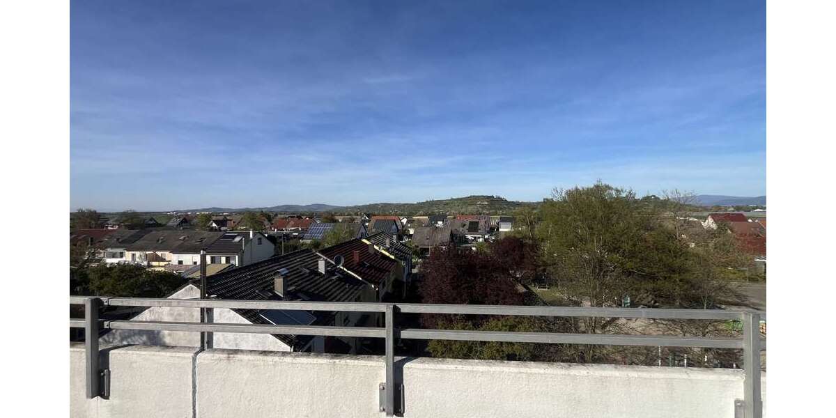 Etagenwohnung Bad Krozingen / Hausen an der Möhlin Hausen an der Möhlin - 3.5 Zimmer, 90 m&sup2;, 1.215&euro; | Angebot:26251097