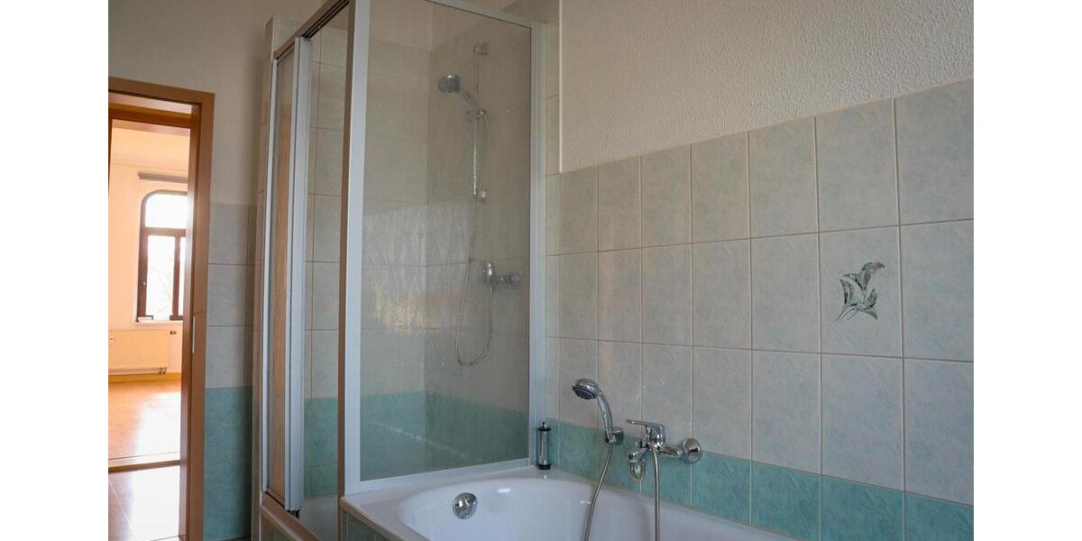 Etagenwohnung Riesa - 3 Zimmer, 79 m&sup2;, 395&euro; | Angebot:25875736