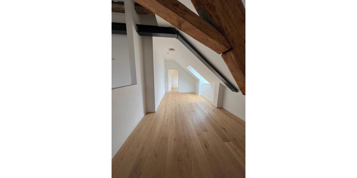 Dachgeschoßwohnung Steinfurt - 3 Zimmer, 126 m&sup2;, 1.300&euro; | Angebot:25988830