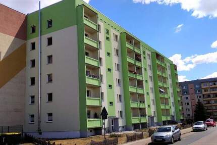 Wohnung Zeithain - 4 Zimmer, 77 m&sup2;, 400&euro; | Angebot:24974213