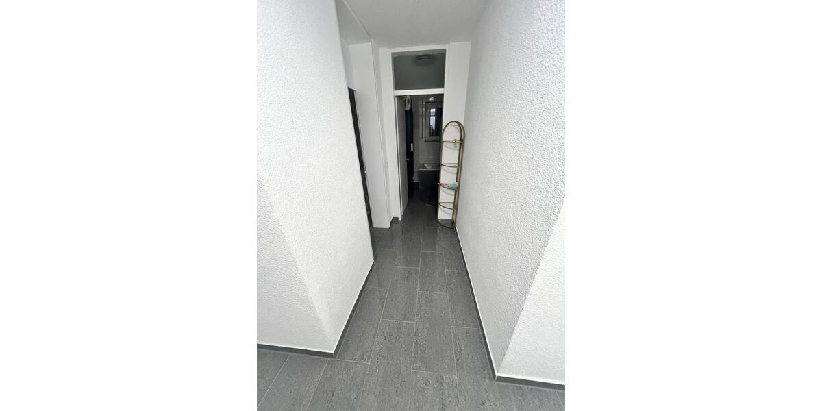 Etagenwohnung Leonberg - 3 Zimmer, 81 m&sup2;, 1.400&euro; | Angebot:26350182