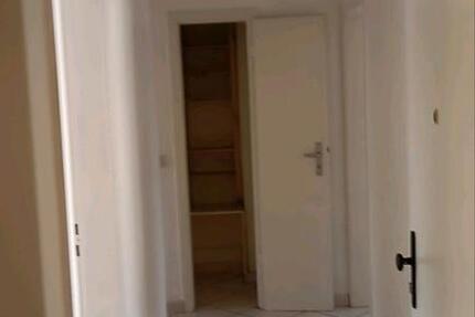 Wohnung Bergen - 3 Zimmer, 70 m&sup2;, 850&euro; | Angebot:27596531