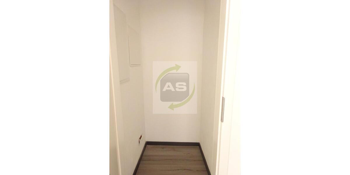 Erdgeschoßwohnung Meerane - 3 Zimmer, 82 m&sup2;, 595&euro; | Angebot:26098087