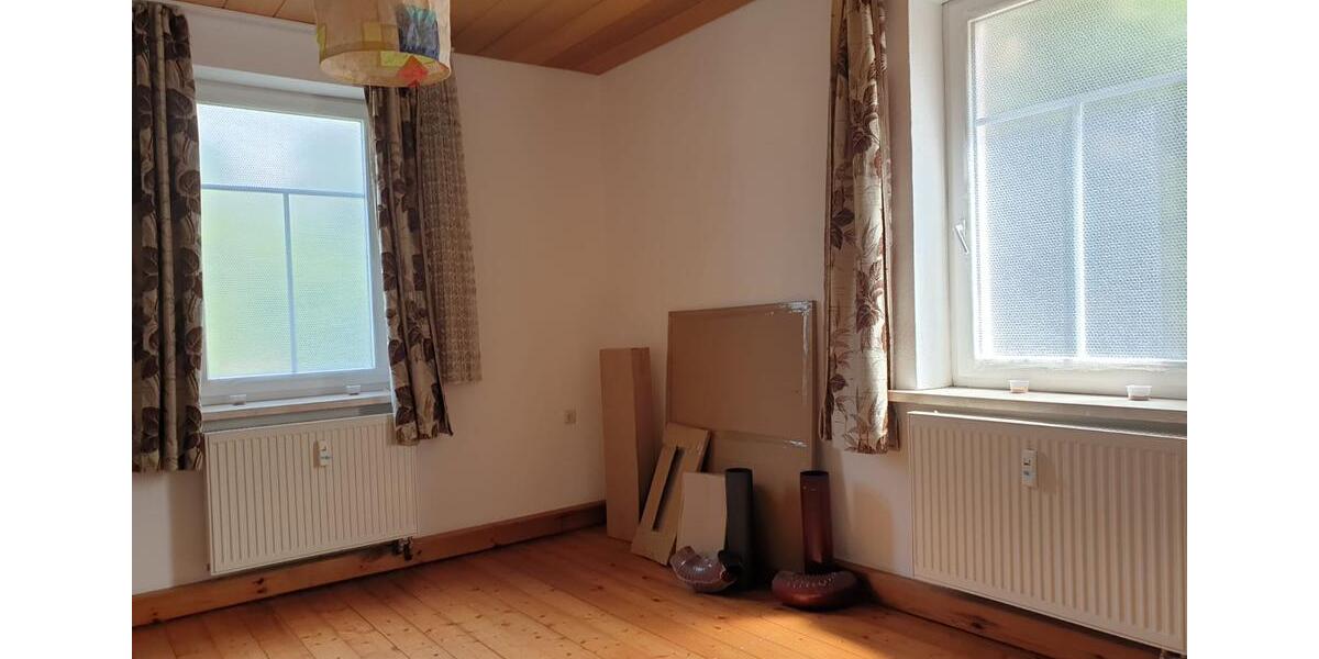 Etagenwohnung Floh-Seligenthal Seligenthal - 3 Zimmer, 75 m&sup2;, 390&euro; | Angebot:26071591