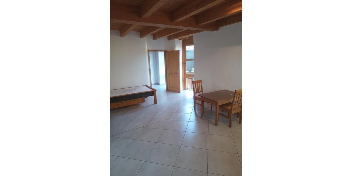 Erdgeschoßwohnung Hallstadt - 1.5 Zimmer, 40 m&sup2;, 400&euro; | Angebot:25046851