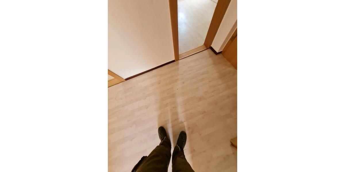 Etagenwohnung Bad Salzungen Tiefenort - 3 Zimmer, 95 m&sup2;, 450&euro; | Angebot:24804666