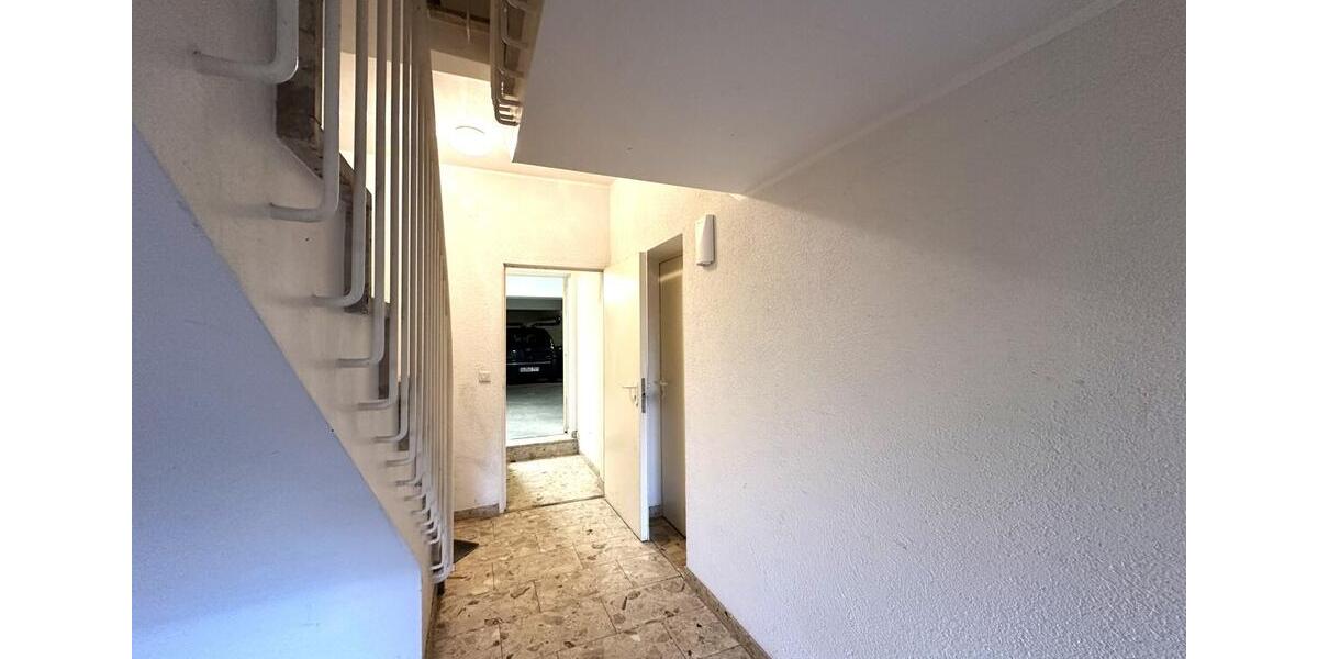Dachgeschoßwohnung Wachtberg - 2 Zimmer, 74 m&sup2;, 1.050&euro; | Angebot:25144483