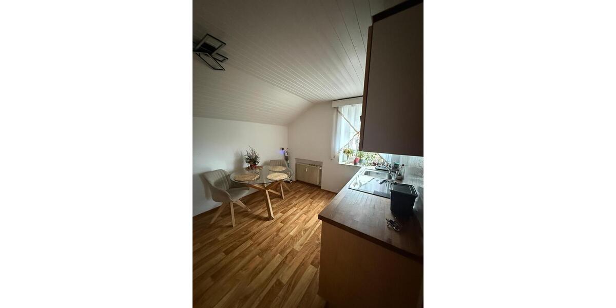 Dachgeschoßwohnung Kaufering - 2 Zimmer, 59 m&sup2;, 890&euro; | Angebot:24846927