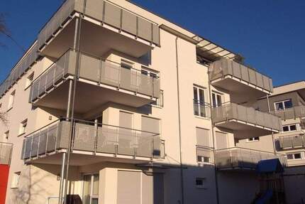 EINZIEHEN & WOHLFÜHLEN – 4,5-Zi-Wohnung im 2. OG mit EBK, Balkon, Garage & Außenstellplatz. 4 zimmer