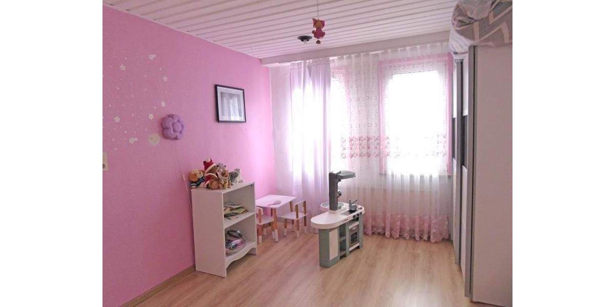 Etagenwohnung Nürnberg Lichtenhof - 4 Zimmer, 83 m&sup2;, 840&euro; | Angebot:24780096