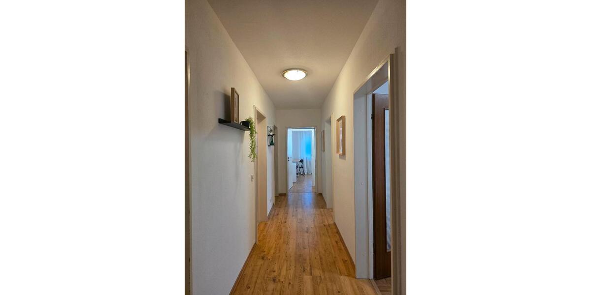 Etagenwohnung Homburg - 5 Zimmer, 120 m&sup2;, 1.250&euro; | Angebot:24887857