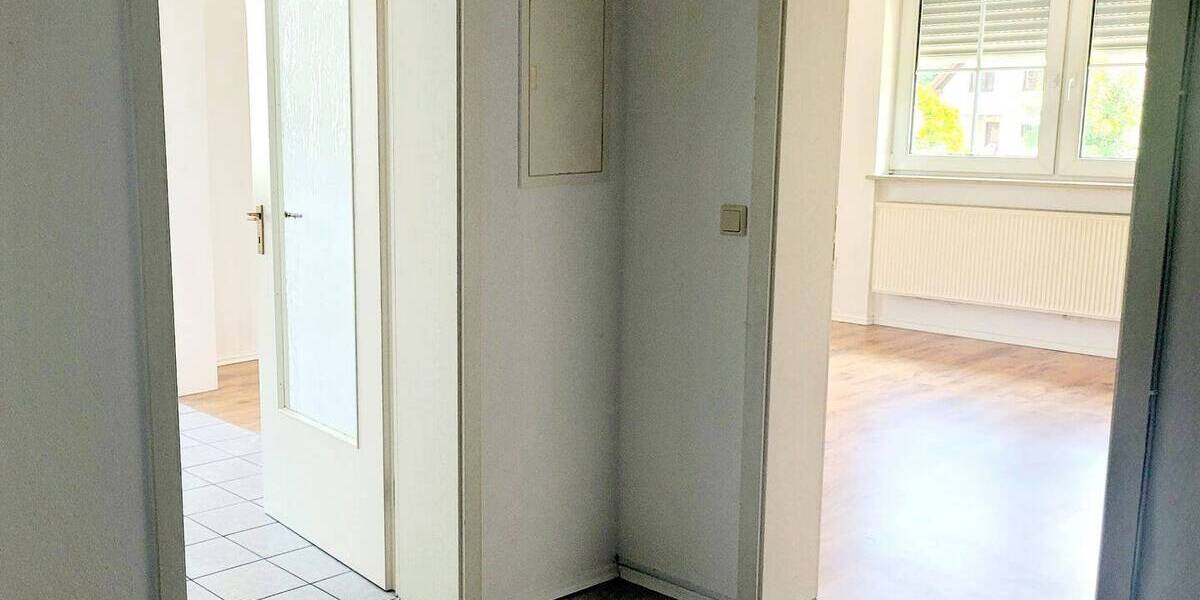 Etagenwohnung Hildburghausen - 2 Zimmer, 66 m&sup2;, 500&euro; | Angebot:25679323