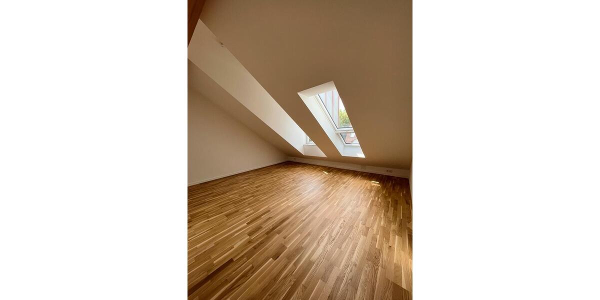 Reihenhaus Gröbenzell - 5 Zimmer, 150 m&sup2;, 2.800&euro; | Angebot:25512572