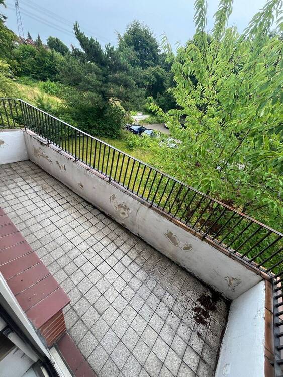 BESICHTIGUNG: DI., 02.09., 17.00 - 17.30 Uhr! Großzügige 3-Zimmer-Wohnung in Schnelsen, 95 m²! Befristete Vermietung für ein Jahr, auch an WG