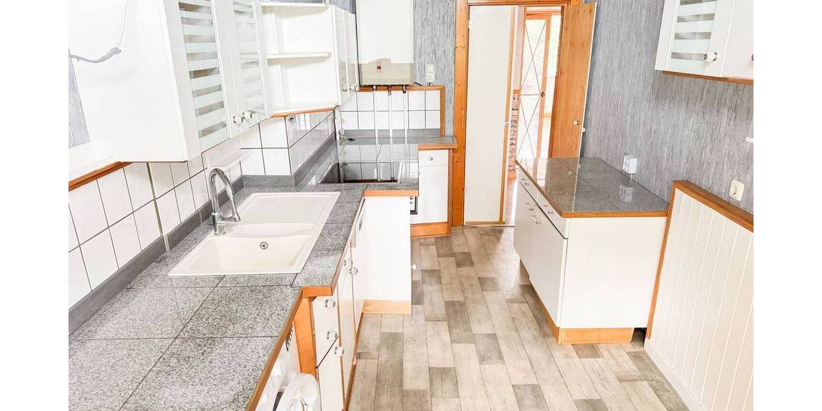 Etagenwohnung Kassel Süd - 3 Zimmer, 74 m&sup2;, 740&euro; | Angebot:26657248