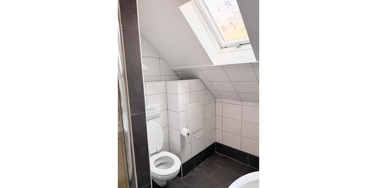 Dachgeschoßwohnung Ronshausen - 3 Zimmer, 70 m&sup2;, 700&euro; | Angebot:26243014