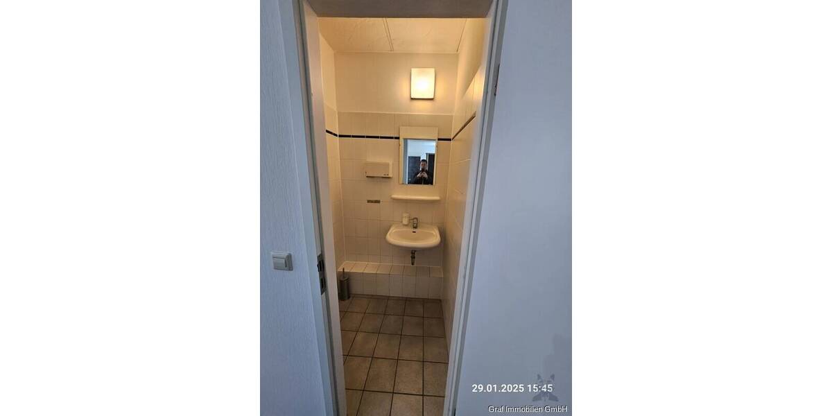 Gewerbeobjekt Strausberg Vorstadt - 7 Zimmer, 88 m&sup2;, 1.300&euro; | Angebot:26080103